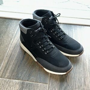 Men’s Steve Madden Haqqen Black Lace up boots, size 11.5. Worn once.